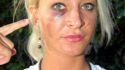 Norveçli modele tezgahtar dayağı!