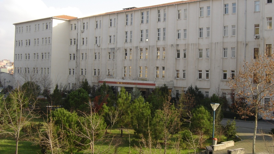 Marmara Üniversitesi'nde kimyasal zehirlenme