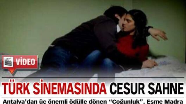 Türk sinemasında cesur sahne VİDEO
