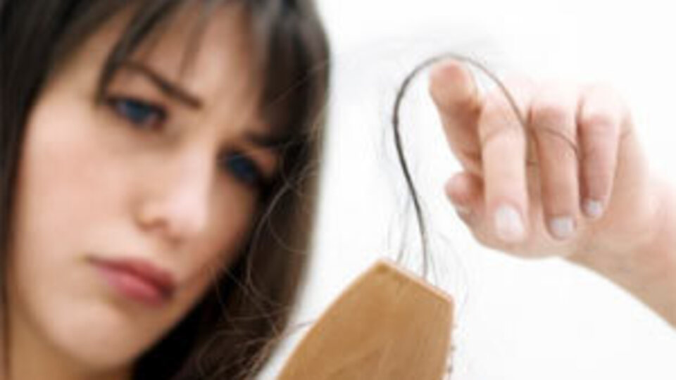 Saçlar neden dökülür?