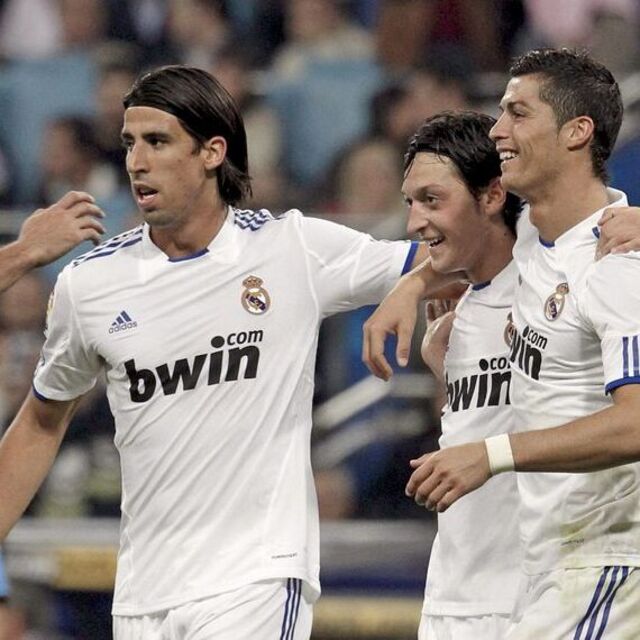 Ronaldo'dan Mesut'a!