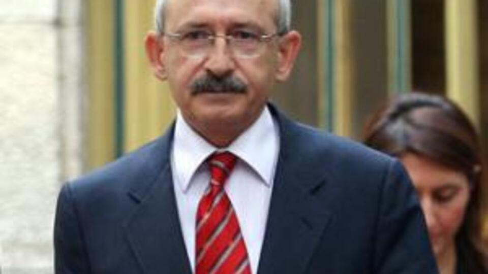Kılıçdaroğlu meşaleli yürüyüşte