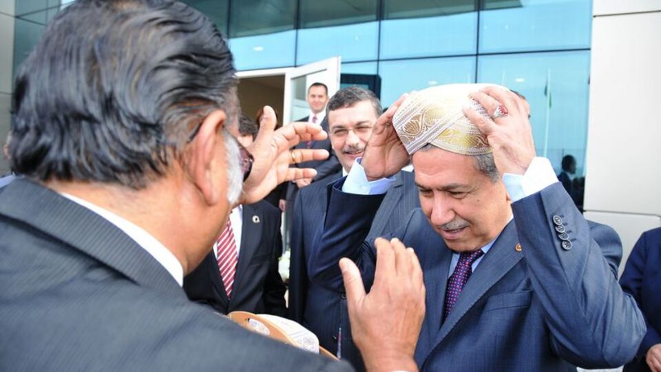 Arınç Hint Kralı oldu