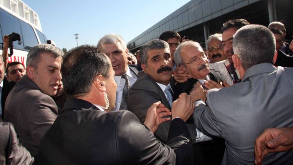 Kılıçdaroğlu Diyarbakır sokaklarında