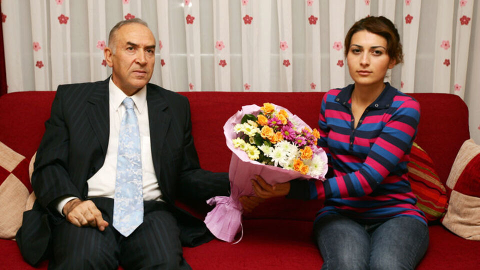 Kardelen Elif'e ikinci hediye!