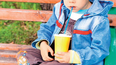 Maden suyu sişesine çocuklar için uyarı