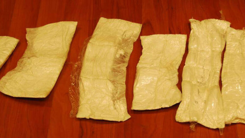 Ayakkabı tabanında 2.5 kilo kokain