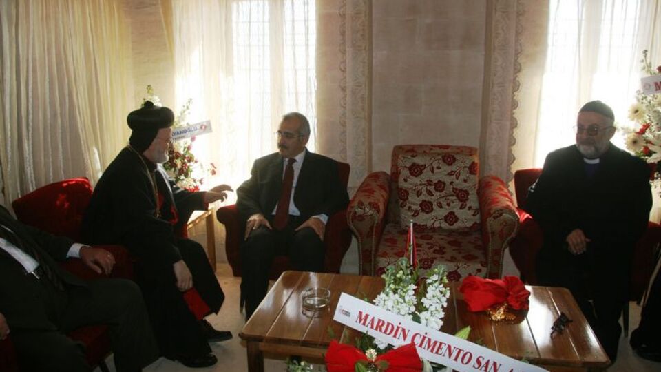 Mardin'de 'alçak koltuk' krizi