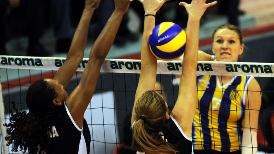 Dişi Kartallar Ankara'da dondu!