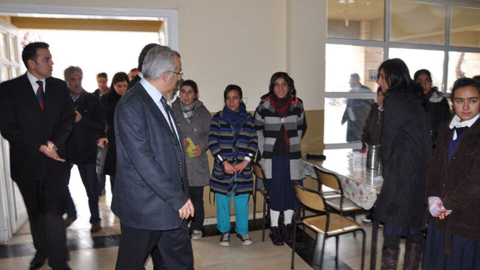 "Doymuyoruz, üşüyoruz"