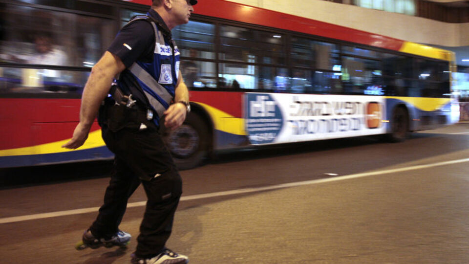 İsrail'de kadın ve erkeklere ayrı otobüs