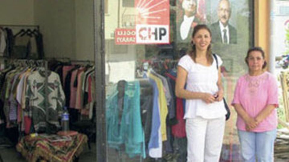 Yoksullar artık 'CHP butik'ten giyinecek