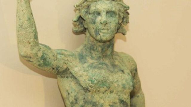 Zeus'un oğlunu polis kurtardı