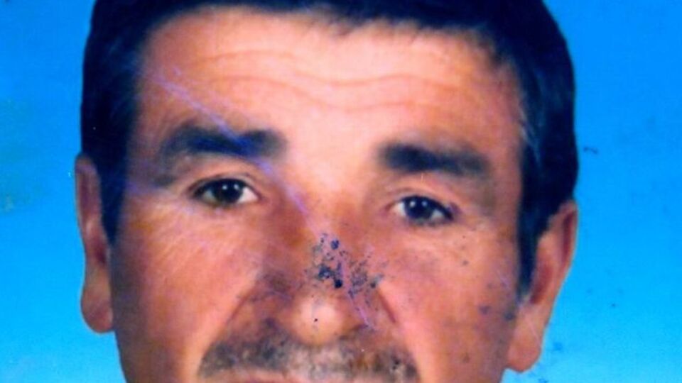 Katil zanlısı toprağa verildi, oğlu tutuklandı