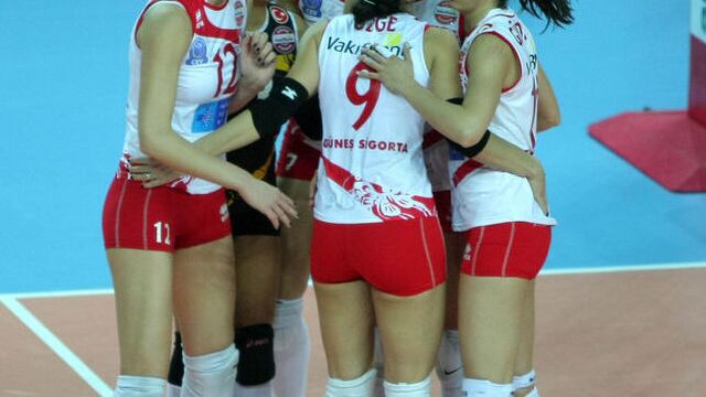 Vakıfbank 'namağlup' devirdi!
