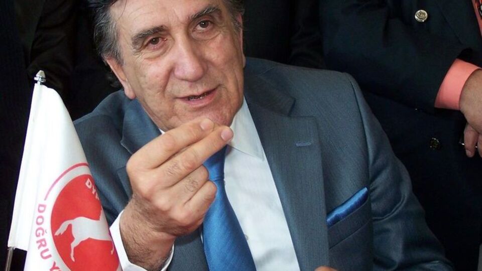 "Başbakan muhalefete tahammülsüz"