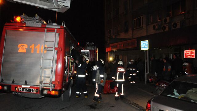 Yanık sigarayla uykuya dalınca hastaneyi yaktı