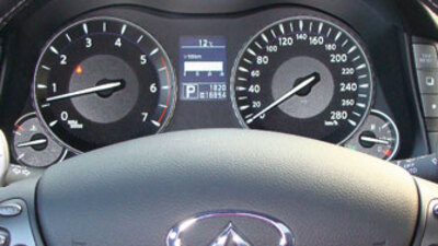 Anne Japon babası ise Alman olmalı