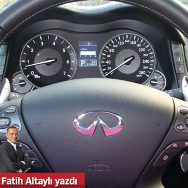 Anne Japon babası ise Alman olmalı