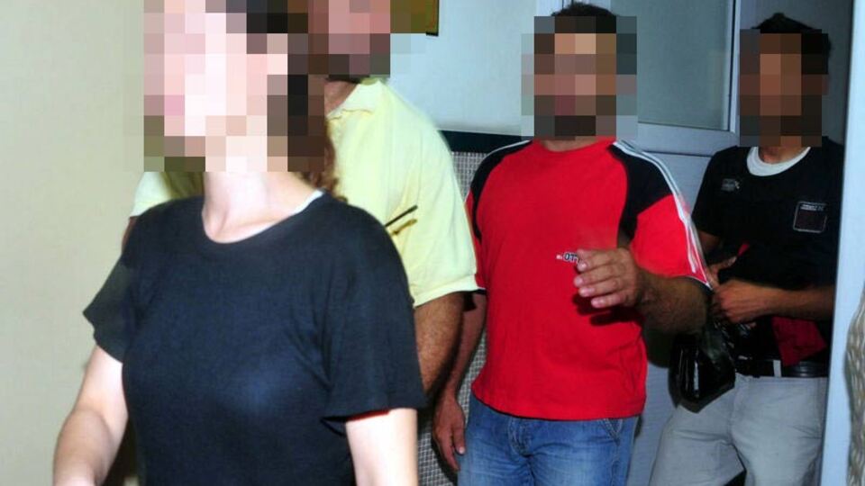"Eşim erkekliğini kaybetmişti, beni satacaktı"