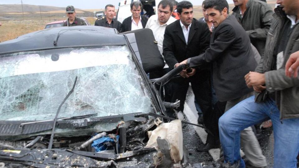 Ağrı'da feci kaza!