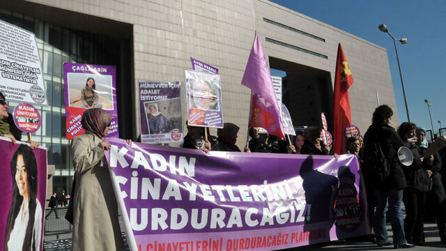 İstanbul Valiliği önünde protesto