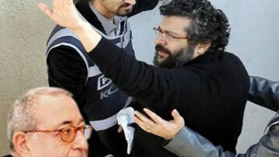 Gazetecilik mesleğinin bitmeyen dramatik ikilemi...