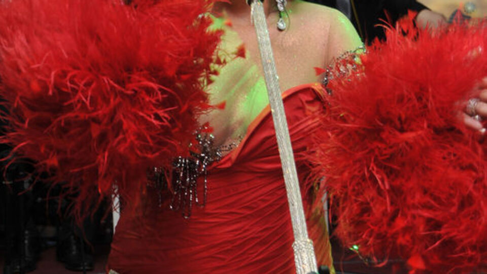 Diva, 'Zeki Müren'i Anma Gecesi'nde sahne aldı