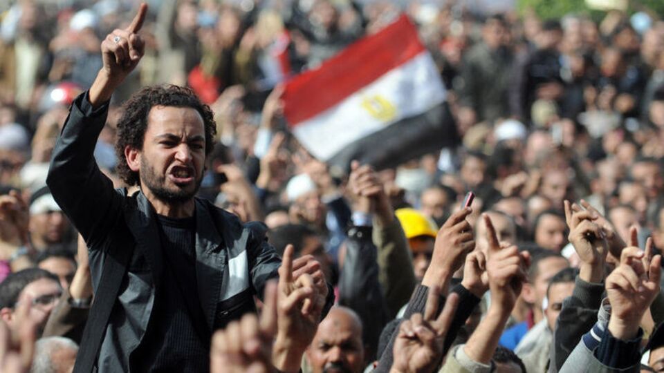 Mısır yeniden Tahrir'e dökülecek