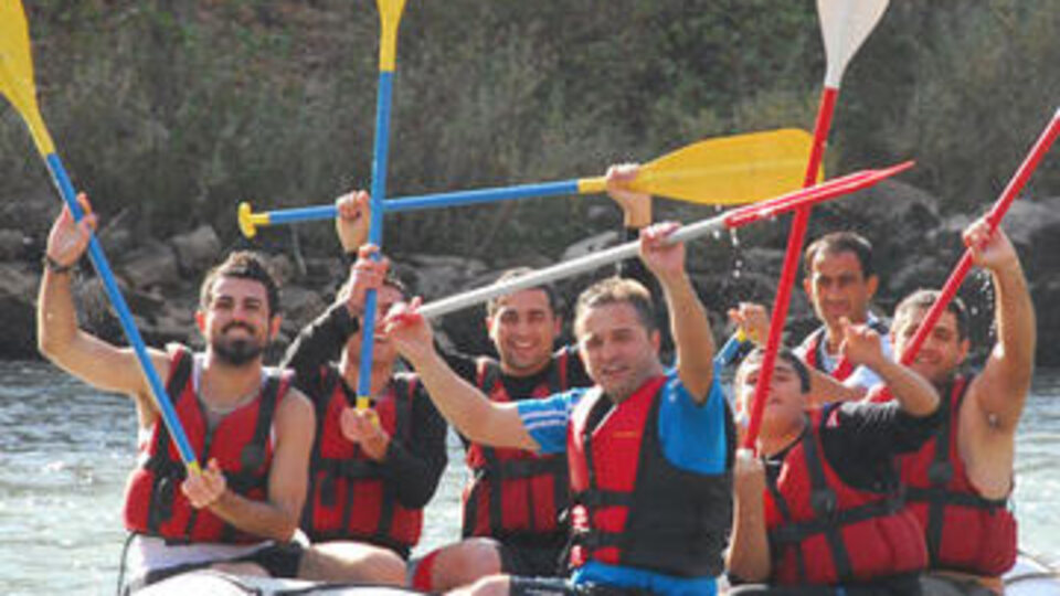 Eksi 4 derecede rafting yapmak!