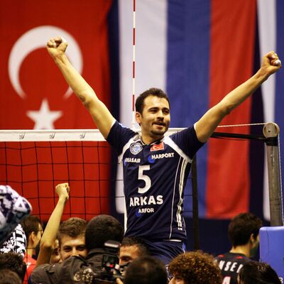 Arkas final istiyor!