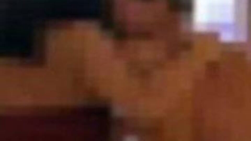 Okul önünde porno rezaleti!