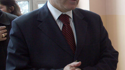 Rekortmen Müdür 12. kez görevden alındı!