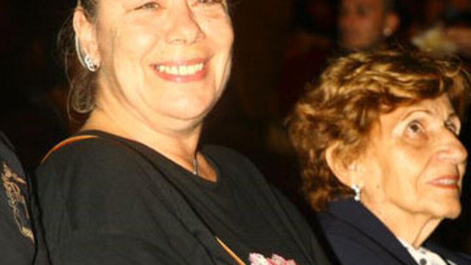 Şehrazat Twitter'da ateş püskürdü