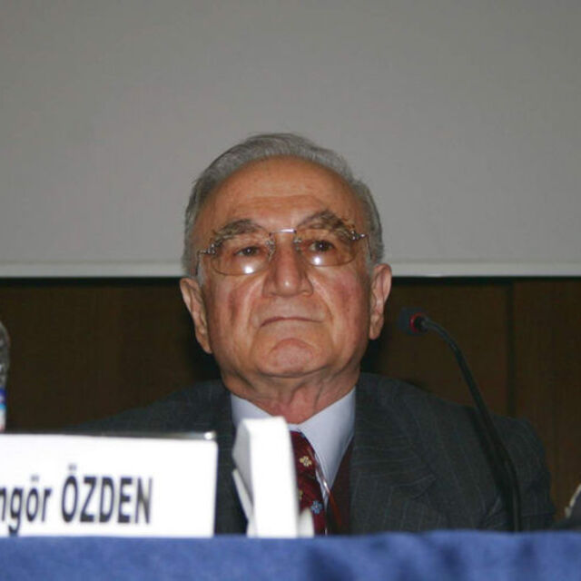 "13 partinin kapatılmasında imzam var; pişman değilim"