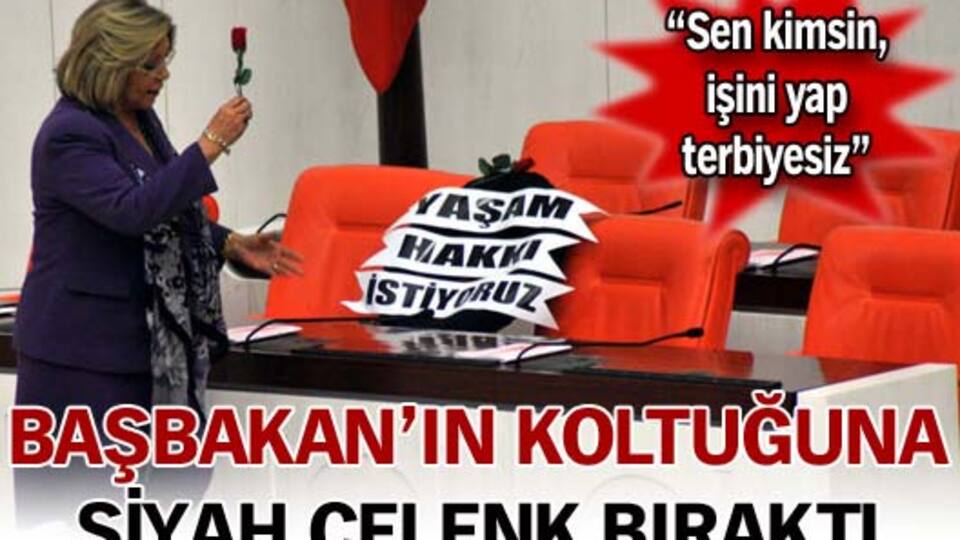 Başbakan'ın koltuğunda siyah çelenk!