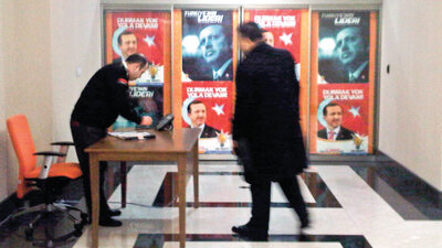 Birer birer istifa ettiler!