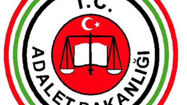 Adalet Bakanlığı'nda devir teslim!
