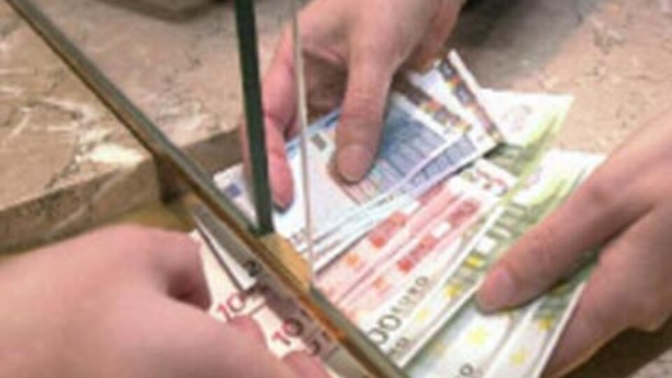 Bankaya ödediği dosya masrafını geri alıyor!