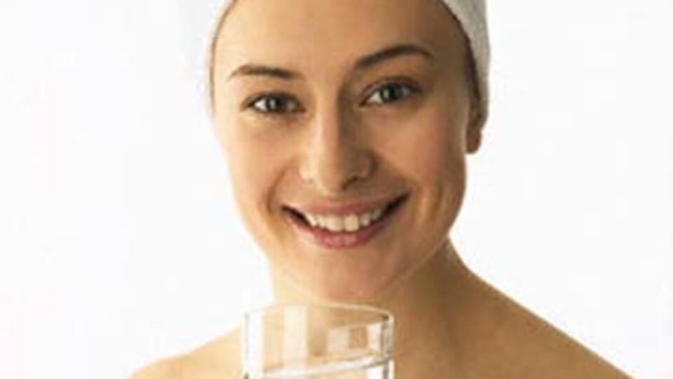 Sadece su içerek zayıflanır mı?