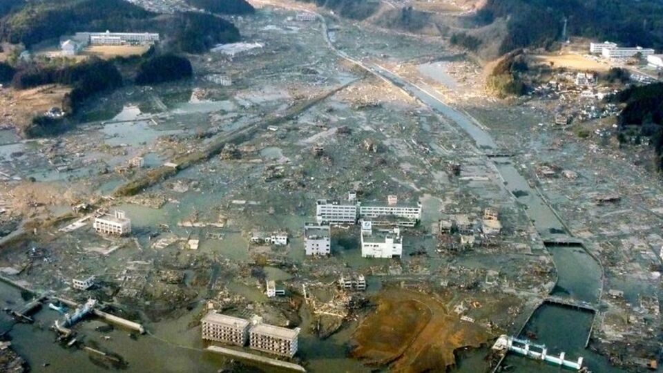 İki tsunamiden de kurtuldu