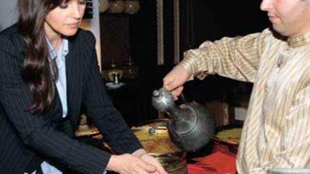 Monica kraliçeler gibi ağırlandı GALERİ