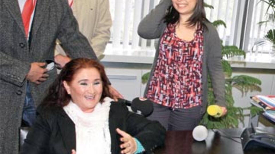 CHP'ye ilk başvuru sanatçılardan!