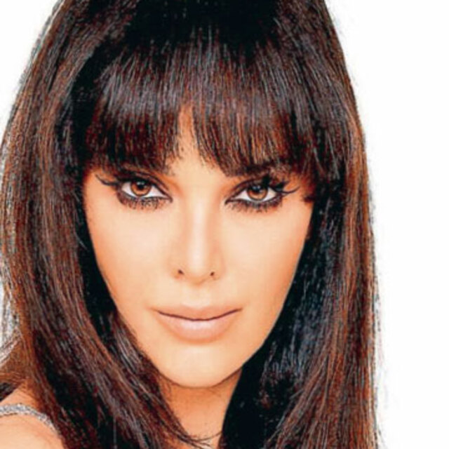 Hande Ataizi'ye acil operasyon