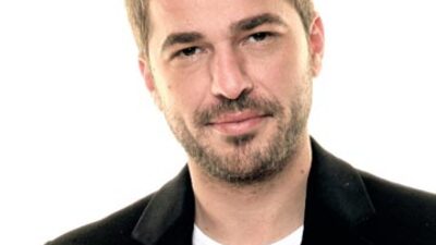 Üniversitede boy atmış