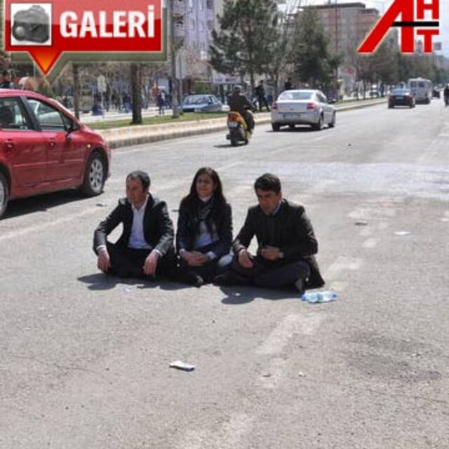 Bu milletvekilleri ne yapıyor?