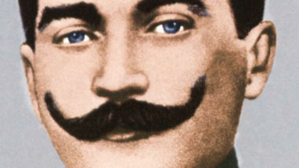 Atatürk'le Hitler'i bir tuttular!