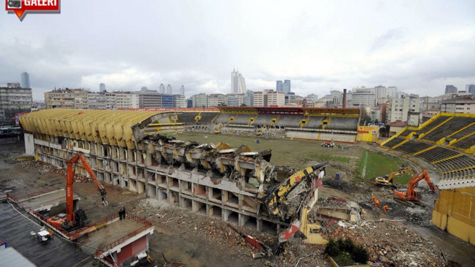 Bir tarih yok oluyor!