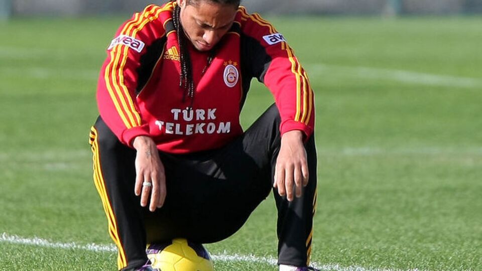 Takım da Pino'yu görmek istemiyor!