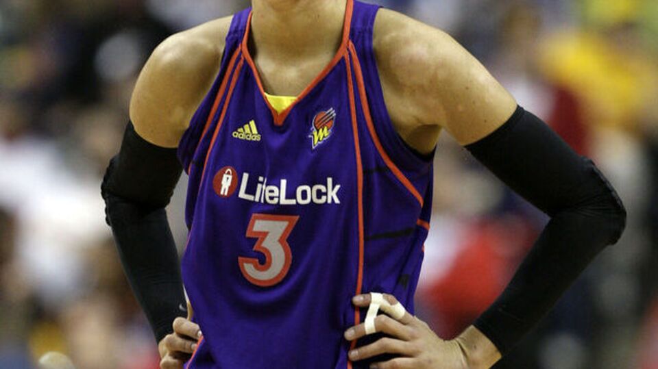 Taurasi'ye Valencia kancası!